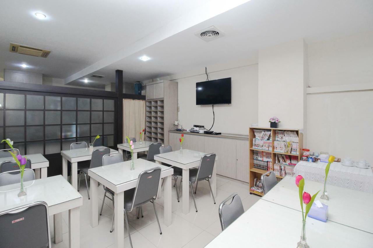 Blossom Resident Blok M Jakarta Exteriér fotografie